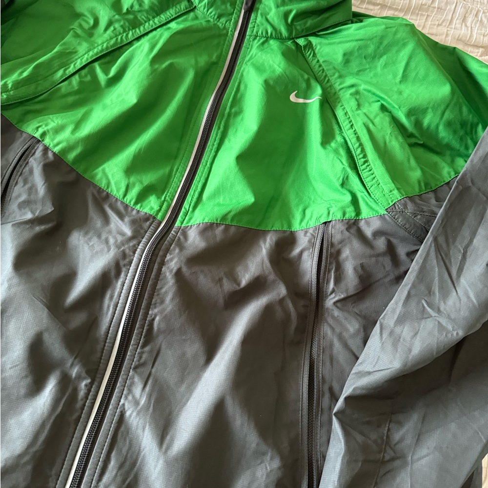 Nike light Jacket - Large - Picture 3 of 7
